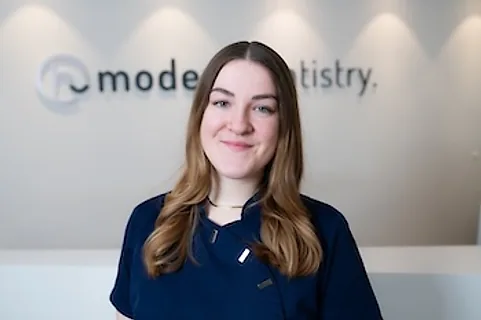 Veronique Kratz, reception and billing at moderndentistry