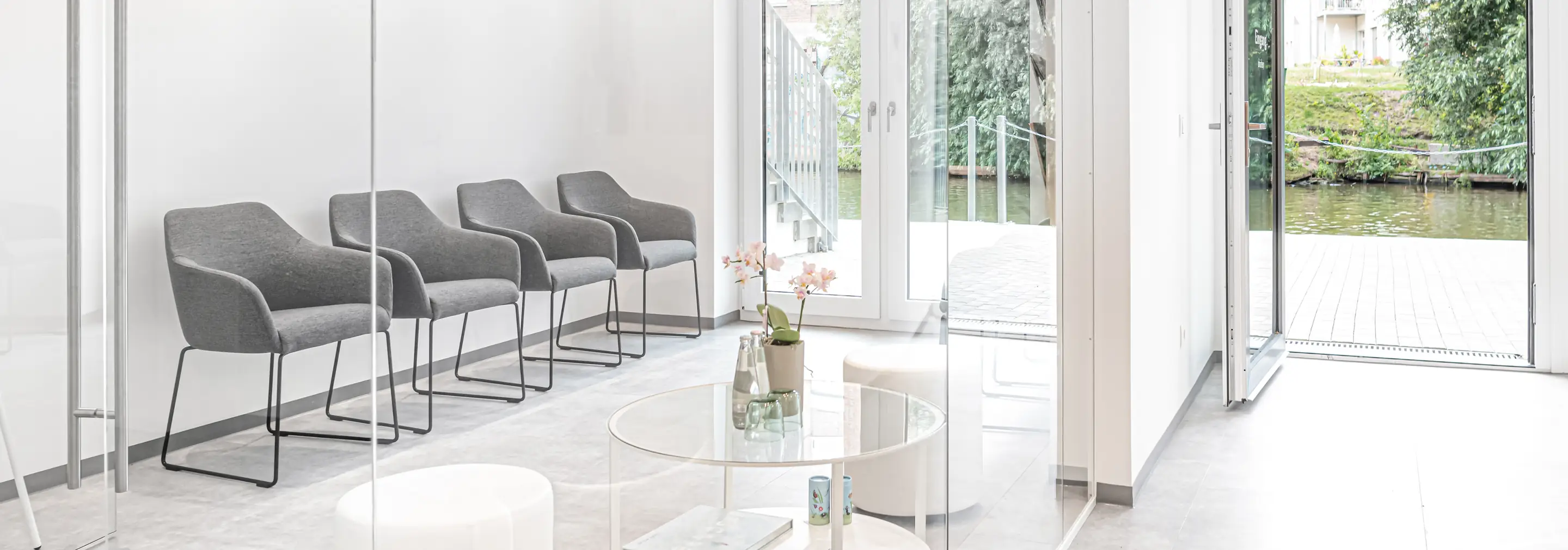 Wartezimmer der Zahnarztpraxis moderndentistry in Leipzig